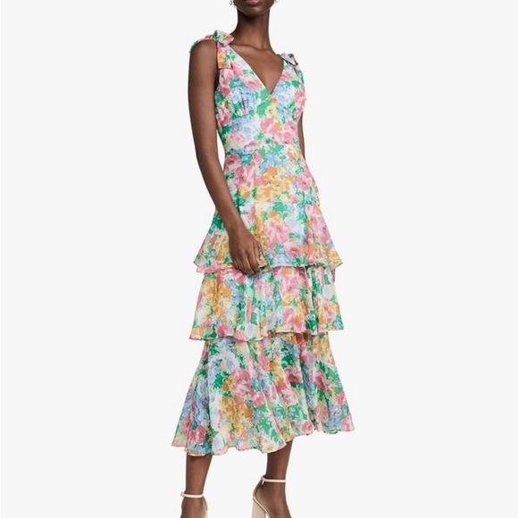 Tuckernuck Dresses & Skirts - WAYF Floral Tiered Maxi Dress